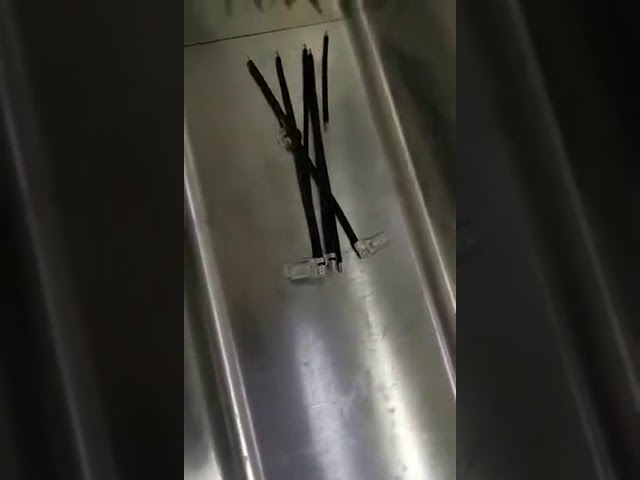 ماكينة تجعيد ولف وتعليب الكابلات الأوتوماتيكية من جانب واحد