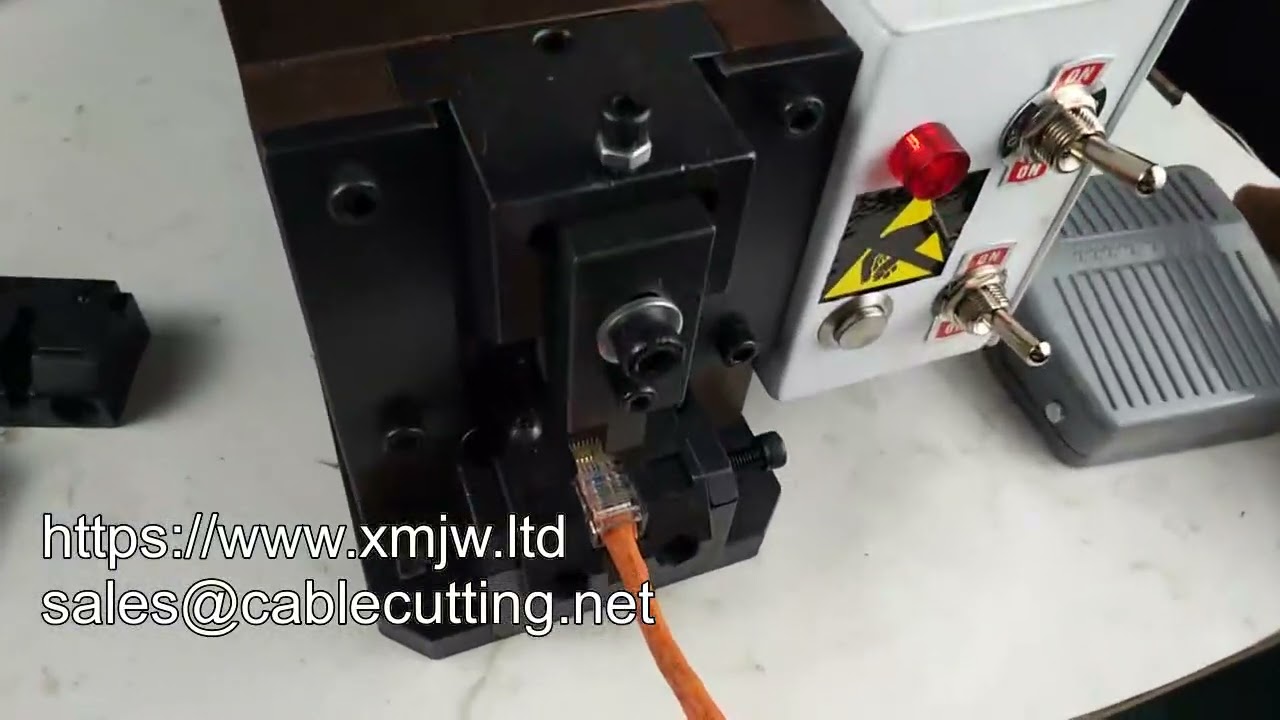 ماكينة تصنيع كابلات الشبكة Cat6e مع تشكيل رأس RJ45 الأوتوماتيكية