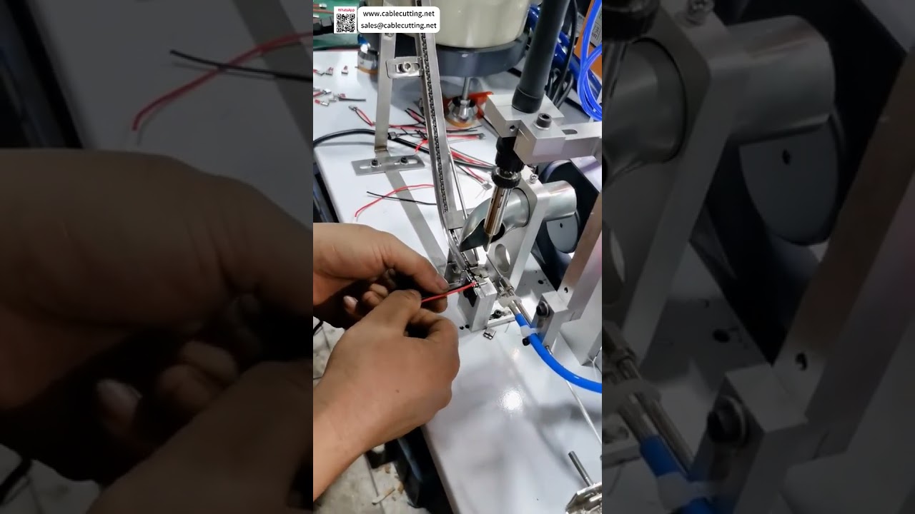 ماكينة لحام شبه أوتوماتيكية بوعاء اهتزازي مع تغذية أوتوماتيكية للمكونات - تتطلب فقط إسقاط السلك
